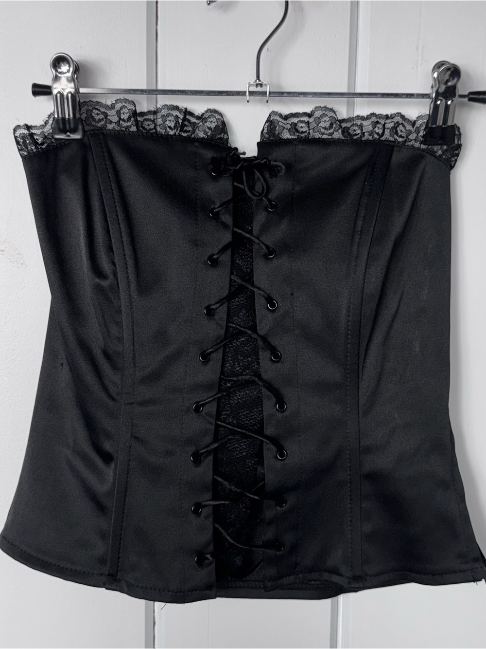 le chateau Black Lace-Up Corset Top